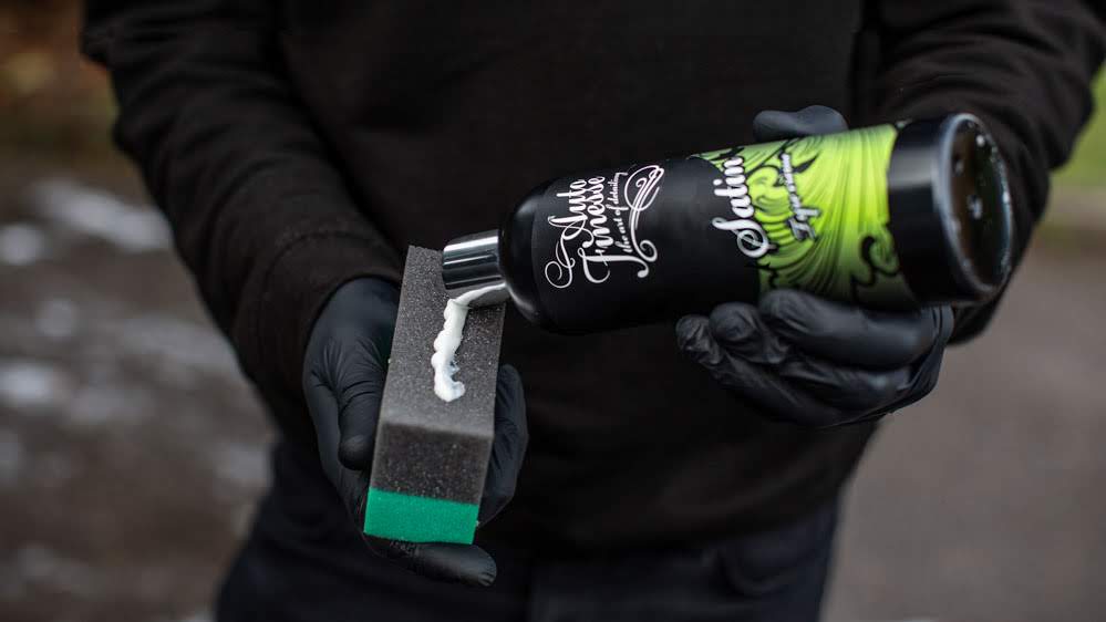 Tyre & Trim Applicator 